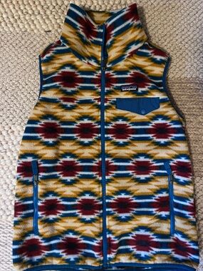 Patagonia Women’s ' Multicolor Patterned Fleece Vest - Size M